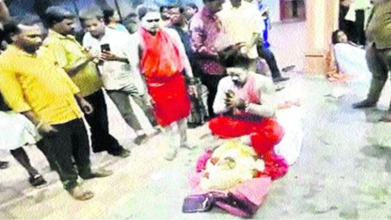 Chennai : స్నేహితుడి శవంపై కూర్చుని అఘోరా పూజలు.. సంచలనం రేపుతున్న సంఘటన Chennai : స్నేహితుడి శవంపై కూర్చుని అఘోరా పూజలు.. సంచలనం రేపుతున్న సంఘటన