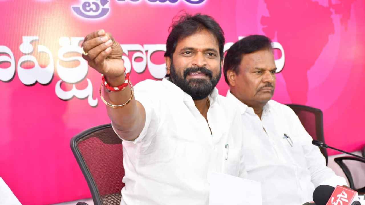Srinivas Goud : బీజేపీ పాలిస్తున్న ఏ రాష్ట్రంలో ఆ డిక్లరేషన్ అమలవుతుందో చెప్పాలి- మంత్రి శ్రీనివాస్ గౌడ్ Srinivas Goud : బీజేపీ పాలిస్తున్న ఏ రాష్ట్రంలో ఆ డిక్లరేషన్ అమలవుతుందో చెప్పాలి- మంత్రి శ్రీనివాస్ గౌడ్