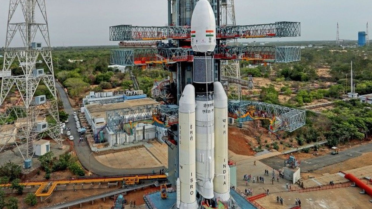 GSLV NVS-1: మరికొద్ది సమయంలో నింగిలోకి దూసుకుపోనున్న జీఎస్ఎల్వీ–ఎఫ్12 GSLV NVS-1: మరికొద్ది సమయంలో నింగిలోకి దూసుకుపోనున్న జీఎస్ఎల్వీ–ఎఫ్12