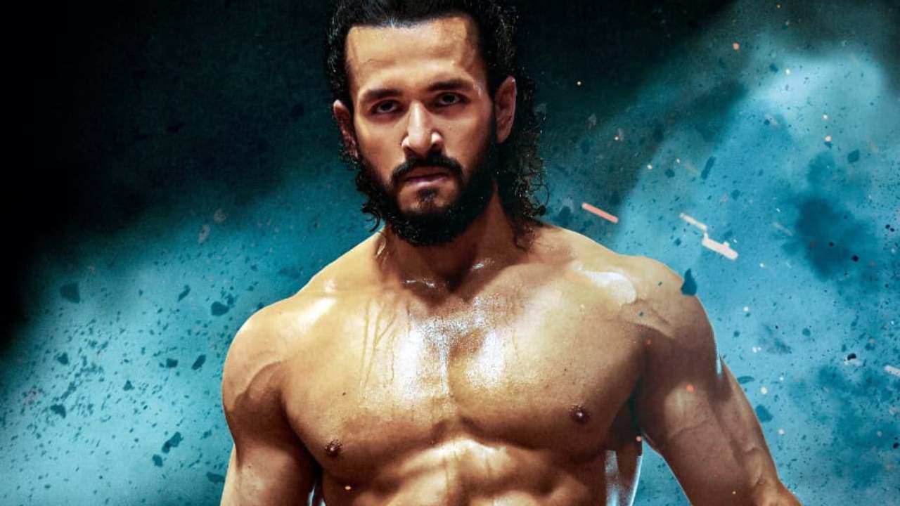 Akhil : ఏజెంట్ పోయింది.. మరి అఖిల్ నెక్స్ట్ సినిమా ఏంటి? వాళ్ళతోనేనా? Akhil : ఏజెంట్ పోయింది.. మరి అఖిల్ నెక్స్ట్ సినిమా ఏంటి? వాళ్ళతోనేనా?
