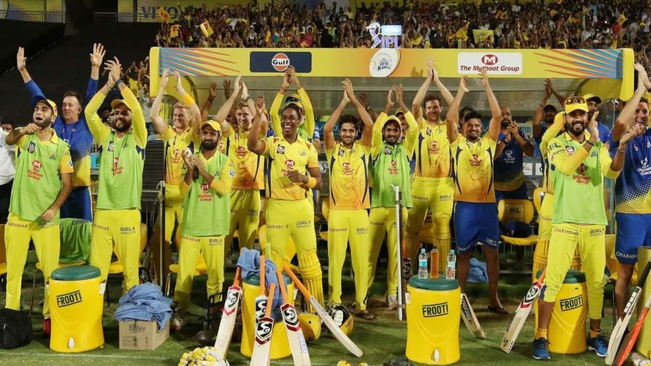 IPL2023 Final: ఐపీఎల్-16 టైటిల్ విజేతగా చెన్నై.. ఉత్కంఠ పోరులో గుజరాత్ పై విజయం IPL2023 Final: ఐపీఎల్-16 టైటిల్ విజేతగా చెన్నై.. ఉత్కంఠ పోరులో గుజరాత్ పై విజయం