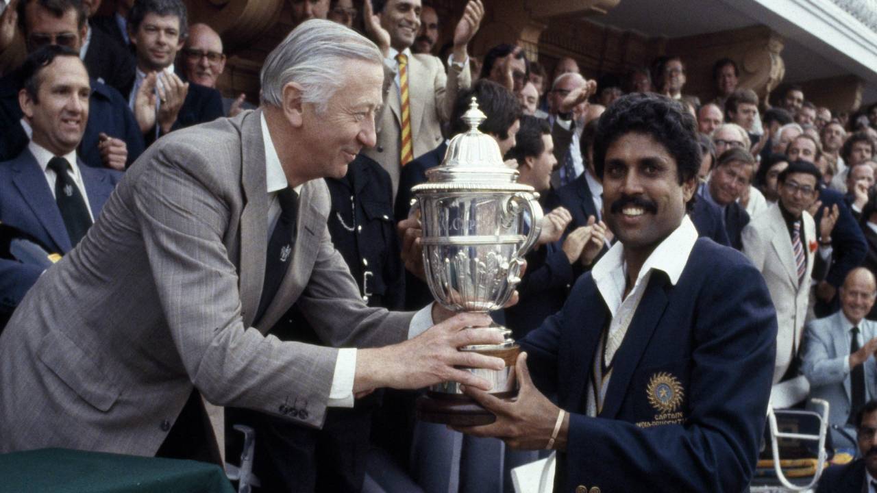 1983 World Cup : పసికూన అనుకున్న జట్టు.. విశ్వవిజేతగా నిలిచి 40 ఏళ్లు 1983 World Cup : పసికూన అనుకున్న జట్టు.. విశ్వవిజేతగా నిలిచి 40 ఏళ్లు