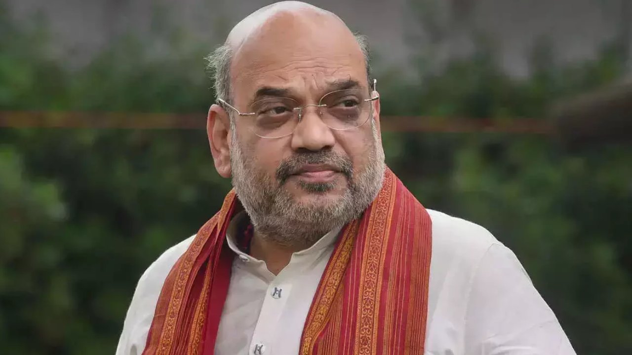 Union Minister Amit Shah: విశాఖలో కేంద్ర మంత్రి అమిత్ షా పర్యటన.. భారీ బహిరంగ సభ.. షెడ్యూల్ ఇలా.. Union Minister Amit Shah: విశాఖలో కేంద్ర మంత్రి అమిత్ షా పర్యటన.. భారీ బహిరంగ సభ.. షెడ్యూల్ ఇలా..