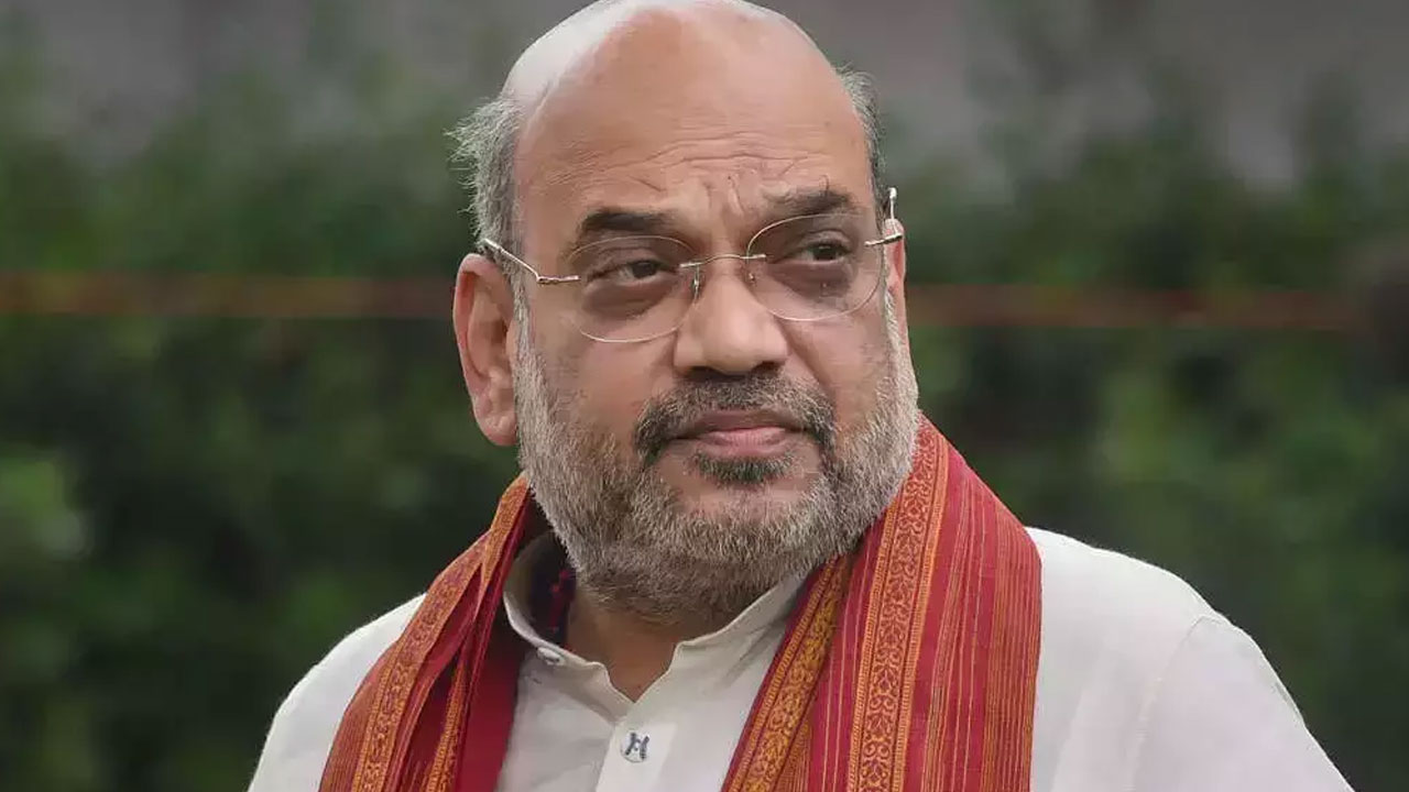 Shah criticize Rahul: మోదీకి 20 సార్లు ఫెయిల్ అయిన రాహుల్ గాంధీ పోటీయేంటి? అమిత్ షా సెటైర్లు Shah criticize Rahul: మోదీకి 20 సార్లు ఫెయిల్ అయిన రాహుల్ గాంధీ పోటీయేంటి? అమిత్ షా సెటైర్లు