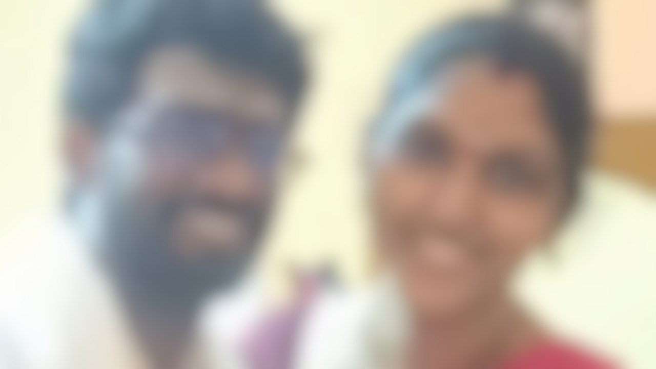 Apsara Case : అప్సర హత్య కేసులో వెలుగులోకి మరో కొత్తకోణం.. అప్సర పెళ్లిఫొటోలు వైరల్ Apsara Case : అప్సర హత్య కేసులో వెలుగులోకి మరో కొత్తకోణం.. అప్సర పెళ్లిఫొటోలు వైరల్