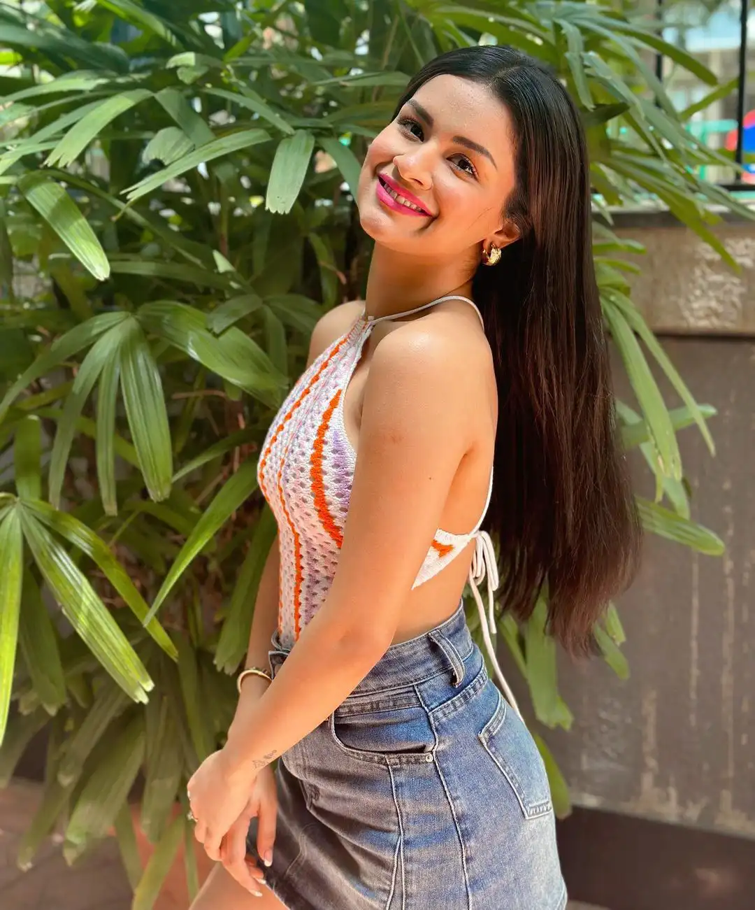 Avneet Kaur photo shoot in short dress
