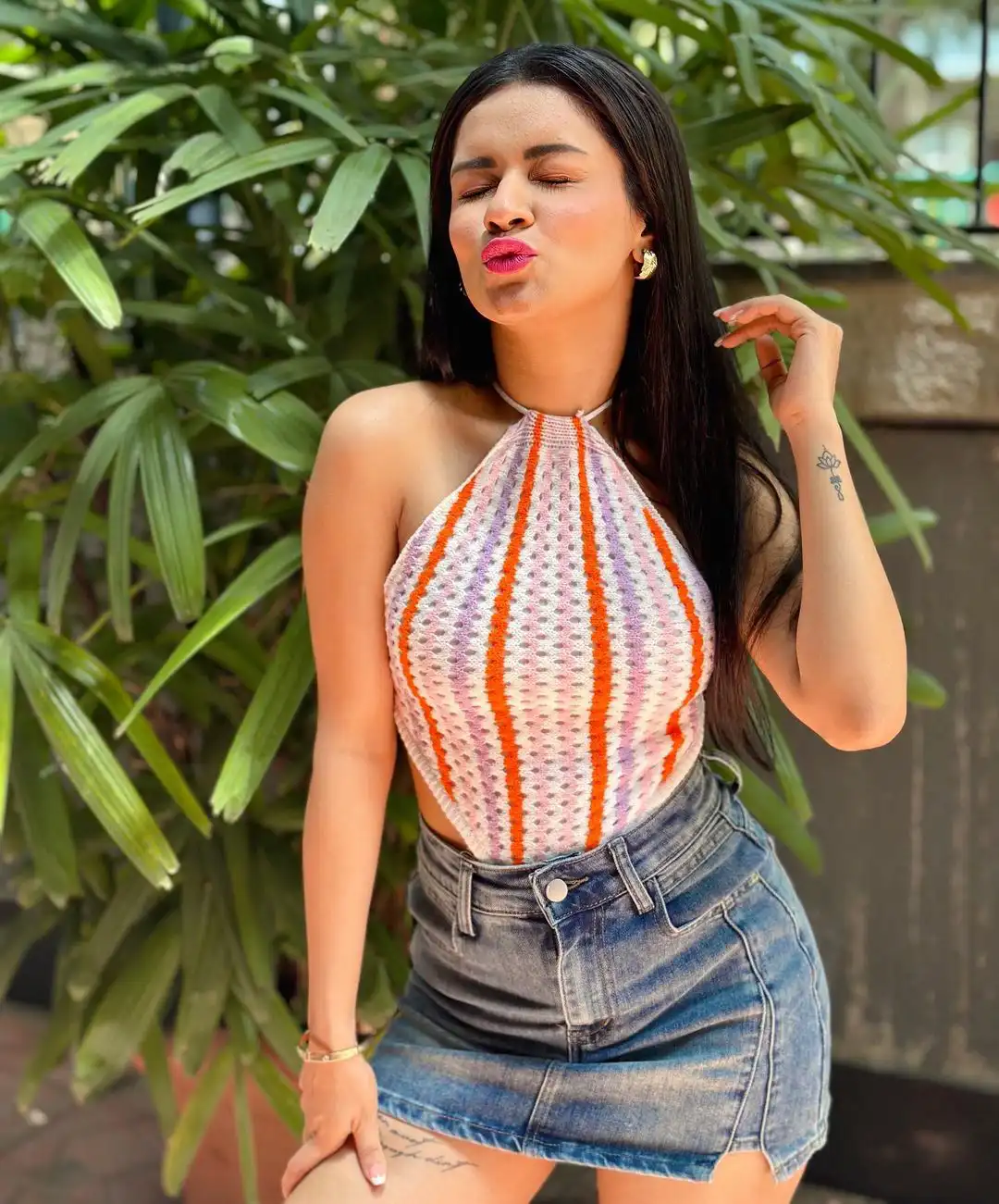 Avneet Kaur photo shoot in short dress