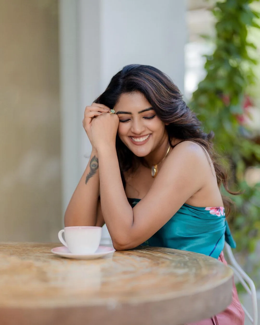 Eesha Rebba latest photo shoot with cutest smiles