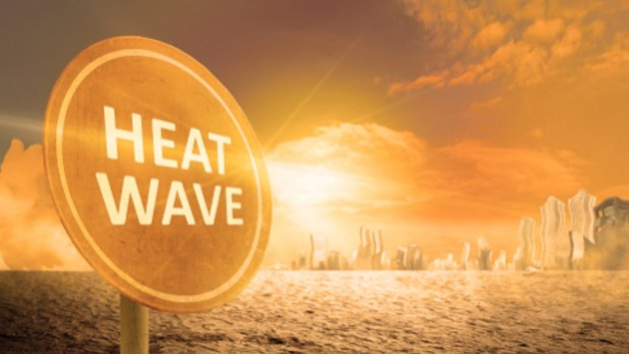 Heat Waves : తెలంగాణలోని ఈ ప్రాంతాల్లో వడగాలులు.. వాతావరణ కేంద్రం హెచ్చరిక జారీ Heat Waves : తెలంగాణలోని ఈ ప్రాంతాల్లో వడగాలులు.. వాతావరణ కేంద్రం హెచ్చరిక జారీ
