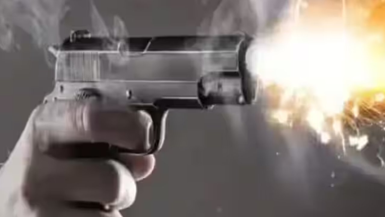 Houston Club Firing: అమెరికాలో మరోసారి కాల్పులమోత.. హ్యూస్టన్ నగరంలో ఘటన Houston Club Firing: అమెరికాలో మరోసారి కాల్పులమోత.. హ్యూస్టన్ నగరంలో ఘటన