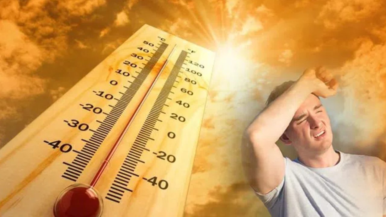 Delhi Suns : ఢిల్లీలో భానుడి భగభగలు.. ఉదయం 7 గంటలకే 33 డిగ్రీల ఉష్ణోగ్రత నమోదు Delhi Suns : ఢిల్లీలో భానుడి భగభగలు.. ఉదయం 7 గంటలకే 33 డిగ్రీల ఉష్ణోగ్రత నమోదు