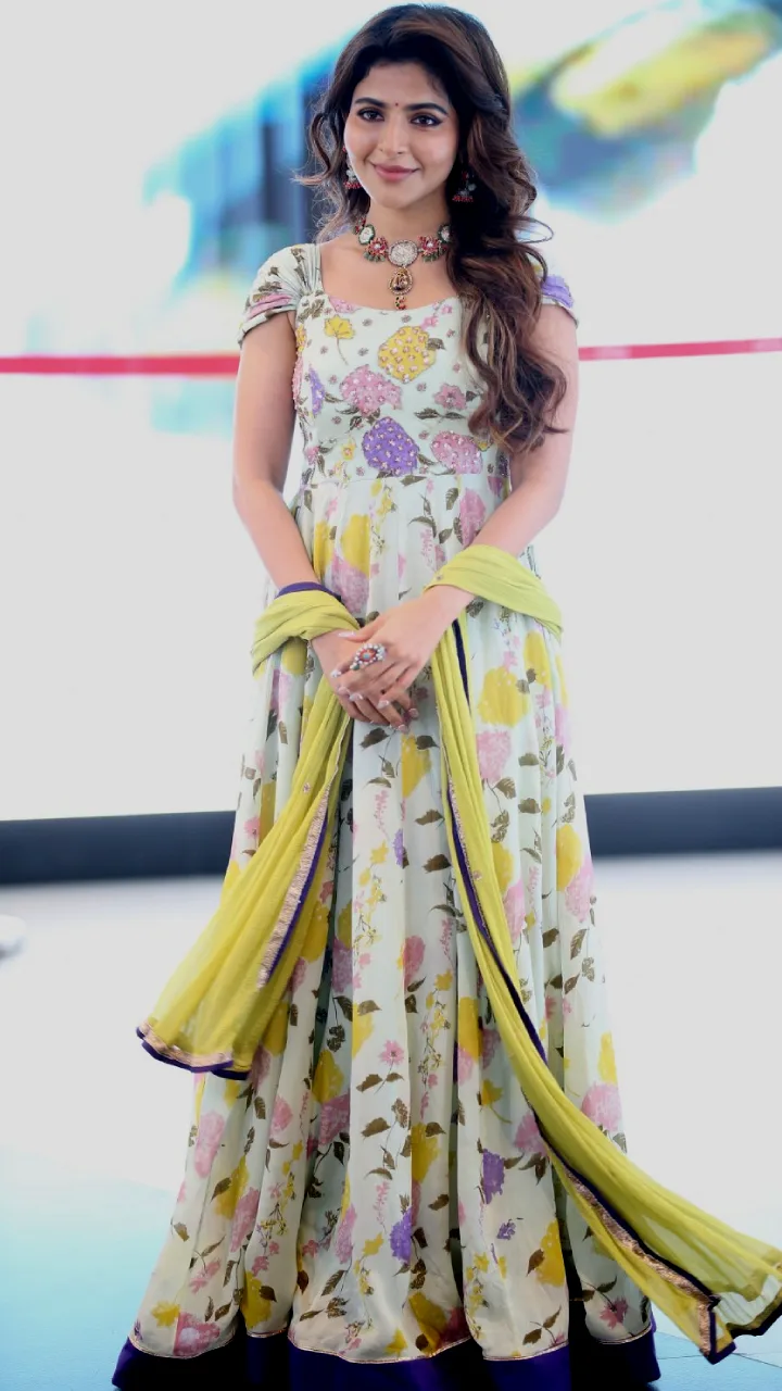Iswarya Menon Photos at Nikhil Siddharth Spy Trailer Release event