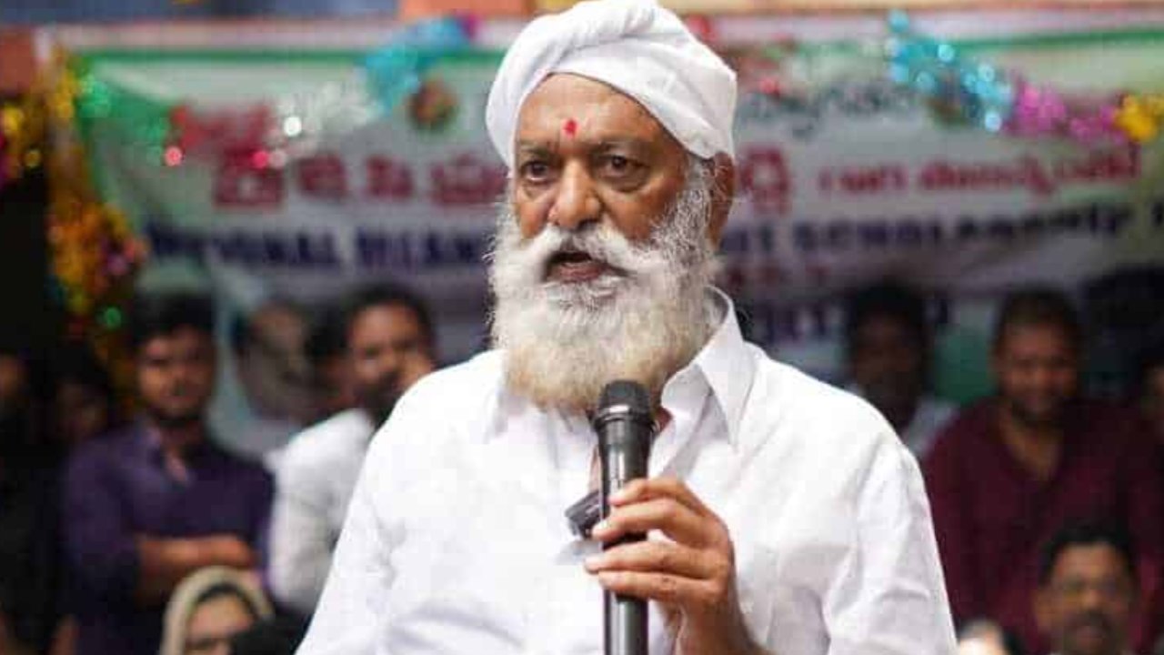 JC Prabhakar Reddy: ఎమ్మెల్యే.. నీపని నువ్వు చేసుకో.. ఆ విషయంలో జోక్యం చేసుకుంటే ఖబడ్దార్ JC Prabhakar Reddy: ఎమ్మెల్యే.. నీపని నువ్వు చేసుకో.. ఆ విషయంలో జోక్యం చేసుకుంటే ఖబడ్దార్