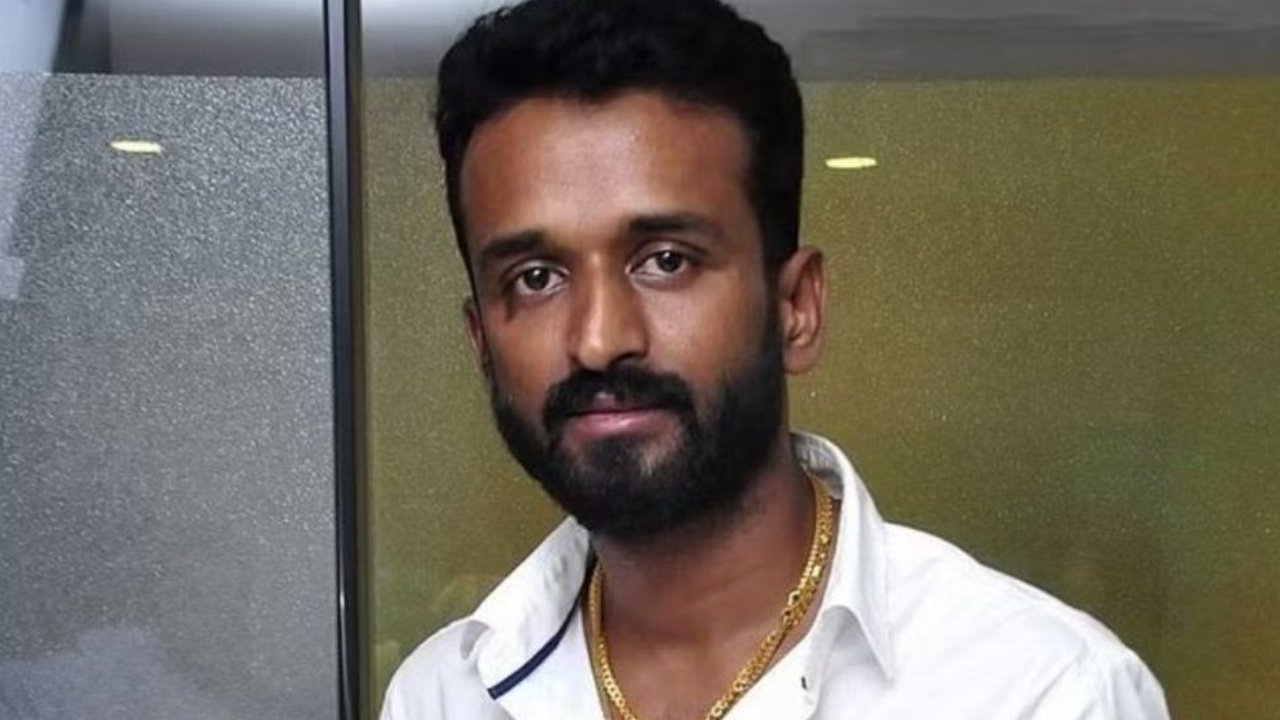 Drugs Case: నిర్మాత కేపి చౌదరి డ్రగ్స్ కేసు విచారణలో వెలుగులోకి సంచలన విషయాలు.. సుశాంత్ రెడ్డి ఏమన్నారంటే? Drugs Case: నిర్మాత కేపి చౌదరి డ్రగ్స్ కేసు విచారణలో వెలుగులోకి సంచలన విషయాలు.. సుశాంత్ రెడ్డి ఏమన్నారంటే?