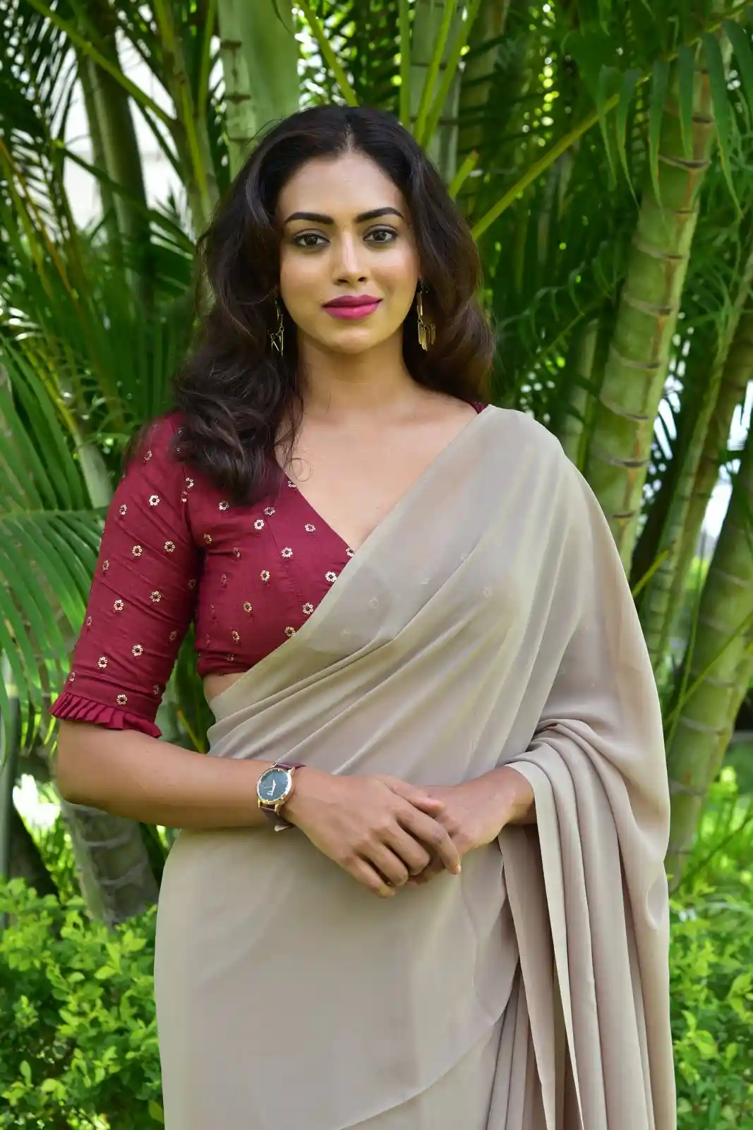 Kamakshi Bhaskarla latest photo shoot in Saree