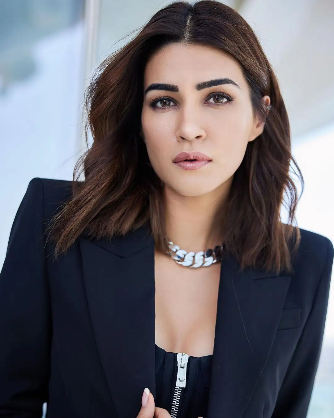 Kriti Sanon Stylish Looks
