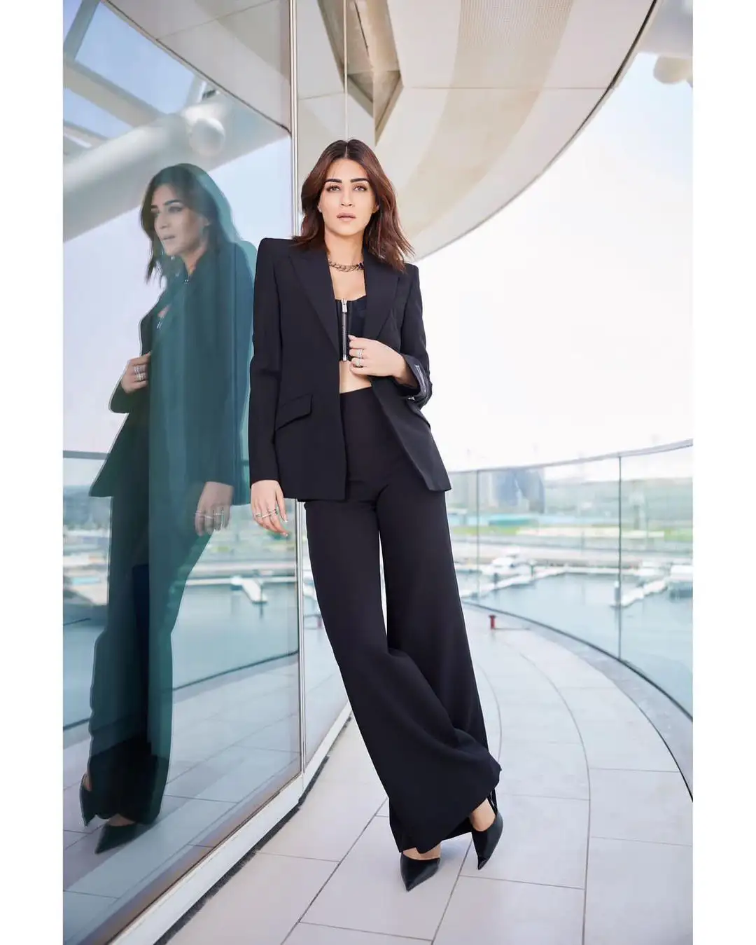 Kriti Sanon Stylish Looks