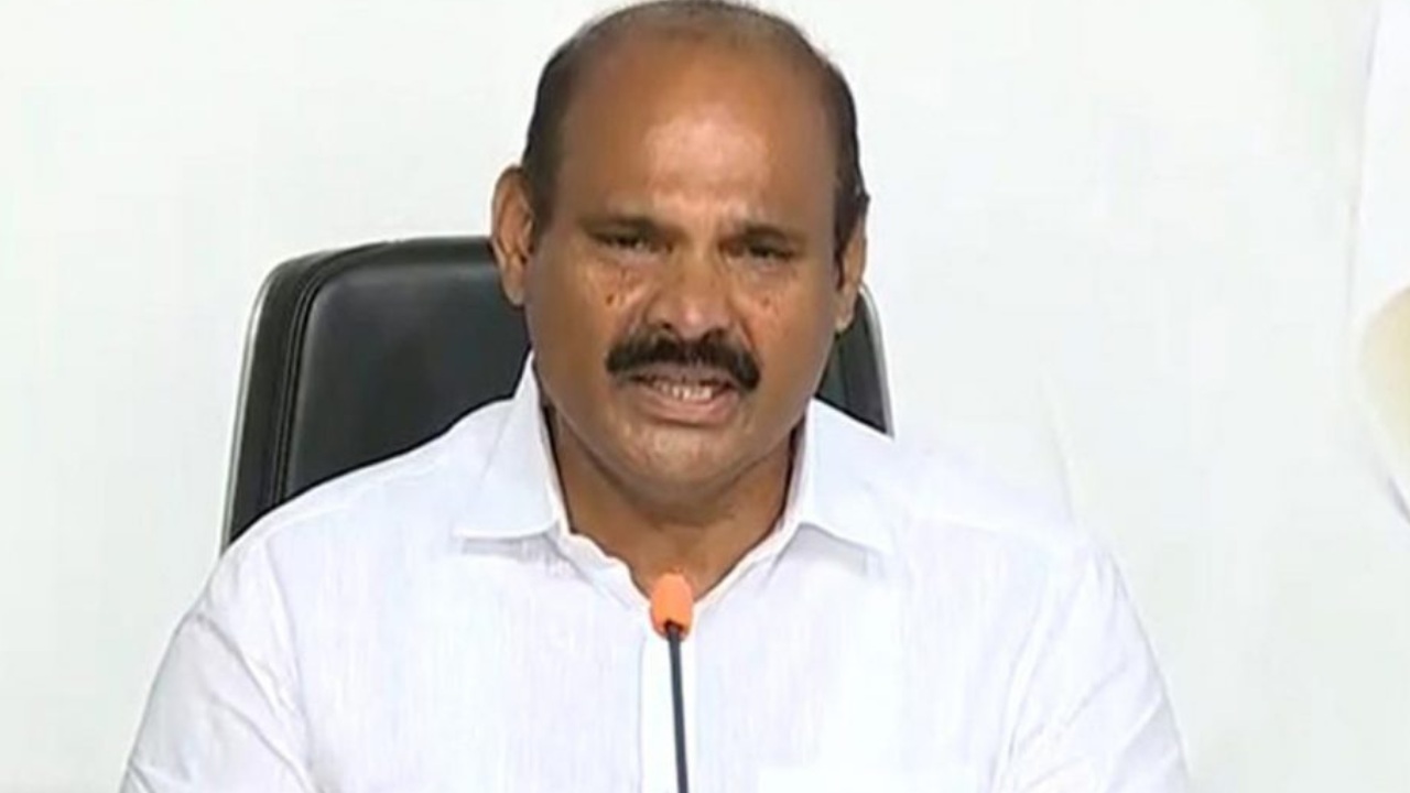 టీడీపీ కార్యక్రమాల్లో చొరబడి చిల్లర పనులు చేయటం వైసీపీ నేతలకు మొదటి నుంచీ అలవాటే: పార్థసారథి టీడీపీ కార్యక్రమాల్లో చొరబడి చిల్లర పనులు చేయటం వైసీపీ నేతలకు మొదటి నుంచీ అలవాటే: పార్థసారథి
