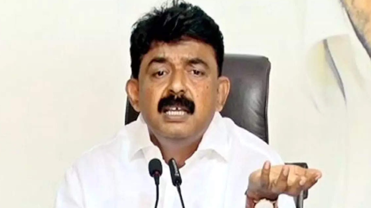 Perni Nani : టీజేపీగా మారిన బీజేపీ.. వారి మాటలు వింటే ఒక్క సీటు కూడా గెలవరు : పేర్ని నాని Perni Nani : టీజేపీగా మారిన బీజేపీ.. వారి మాటలు వింటే ఒక్క సీటు కూడా గెలవరు : పేర్ని నాని