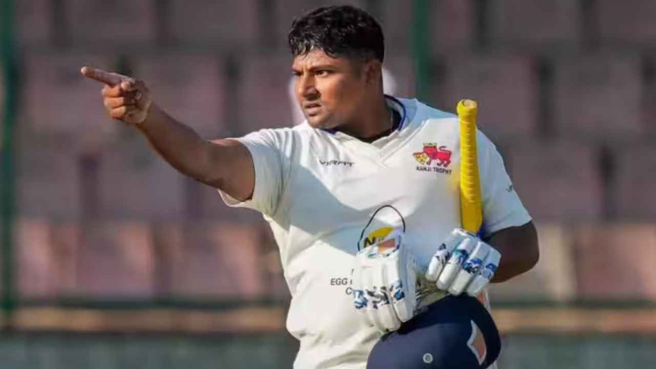 Sarfaraz Khan: బీసీసీఐ వాదనల్లో నిజంలేదు.. సర్ఫరాజ్ ఖాన్ ఎప్పుడూ ఎవరి పట్ల అగౌరవంగా ప్రవర్తించలేదు.. Sarfaraz Khan: బీసీసీఐ వాదనల్లో నిజంలేదు.. సర్ఫరాజ్ ఖాన్ ఎప్పుడూ ఎవరి పట్ల అగౌరవంగా ప్రవర్తించలేదు..