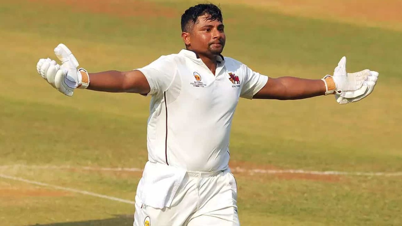 Aakash Chopra: దేశవాళీ రికార్డులు పనికిరావా..! సర్ఫరాజ్ ఏం చేయాలి..? బీసీసీఐని ప్రశ్నించిన భారత మాజీ ఓపెనర్ Aakash Chopra: దేశవాళీ రికార్డులు పనికిరావా..! సర్ఫరాజ్ ఏం చేయాలి..? బీసీసీఐని ప్రశ్నించిన భారత మాజీ ఓపెనర్