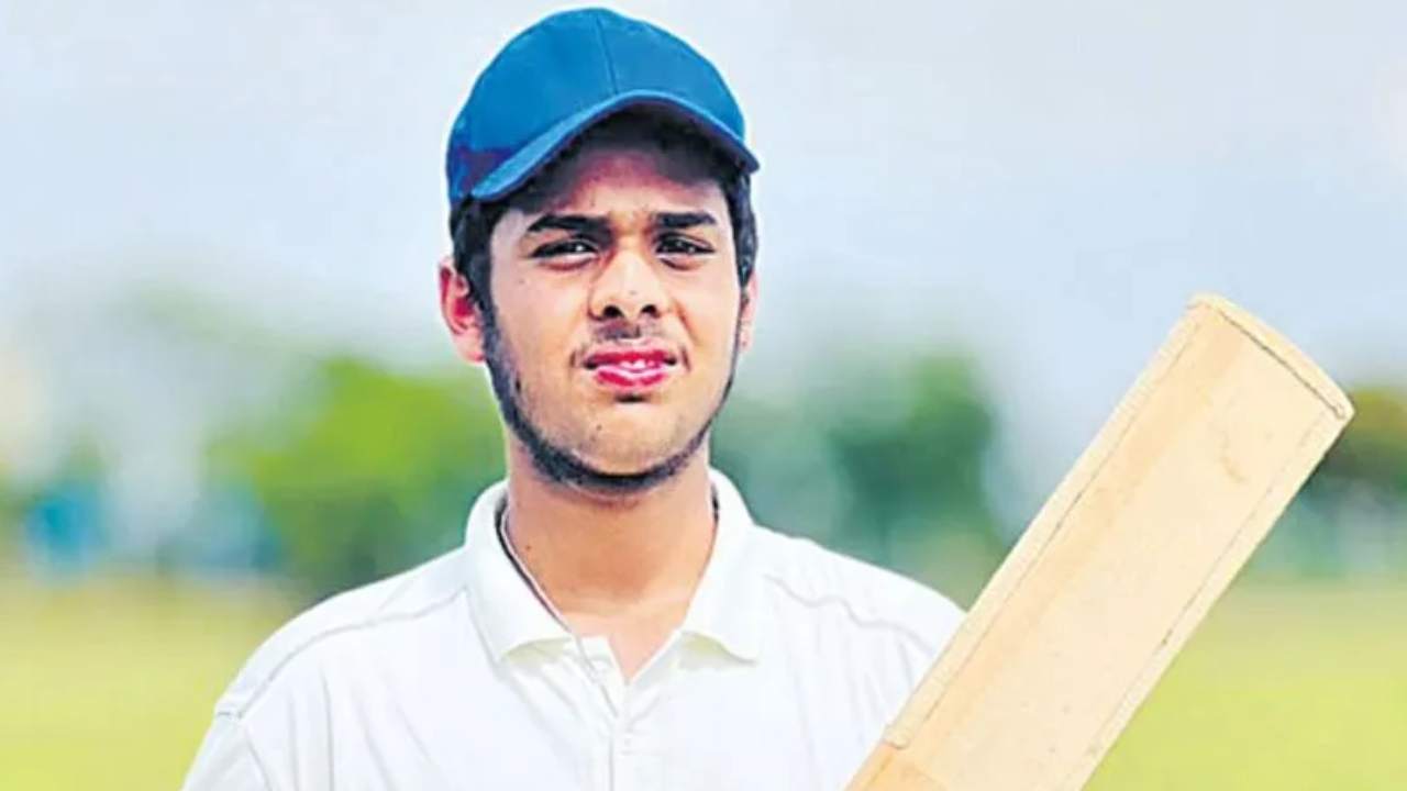 VVS Laxman Son: వీవీఎస్ వారసుడు వచ్చేస్తున్నాడు..! రెండో మ్యాచ్లోనే సెంచరీతో అదరగొట్టిన సర్వజిత్ VVS Laxman Son: వీవీఎస్ వారసుడు వచ్చేస్తున్నాడు..! రెండో మ్యాచ్లోనే సెంచరీతో అదరగొట్టిన సర్వజిత్