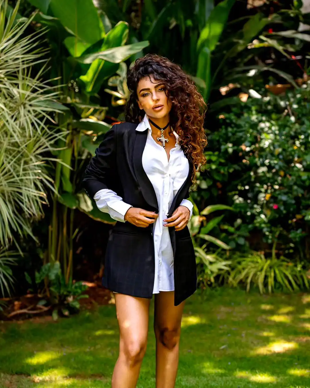 Seerat Kapoor Sizzling photo shoot in Greenery