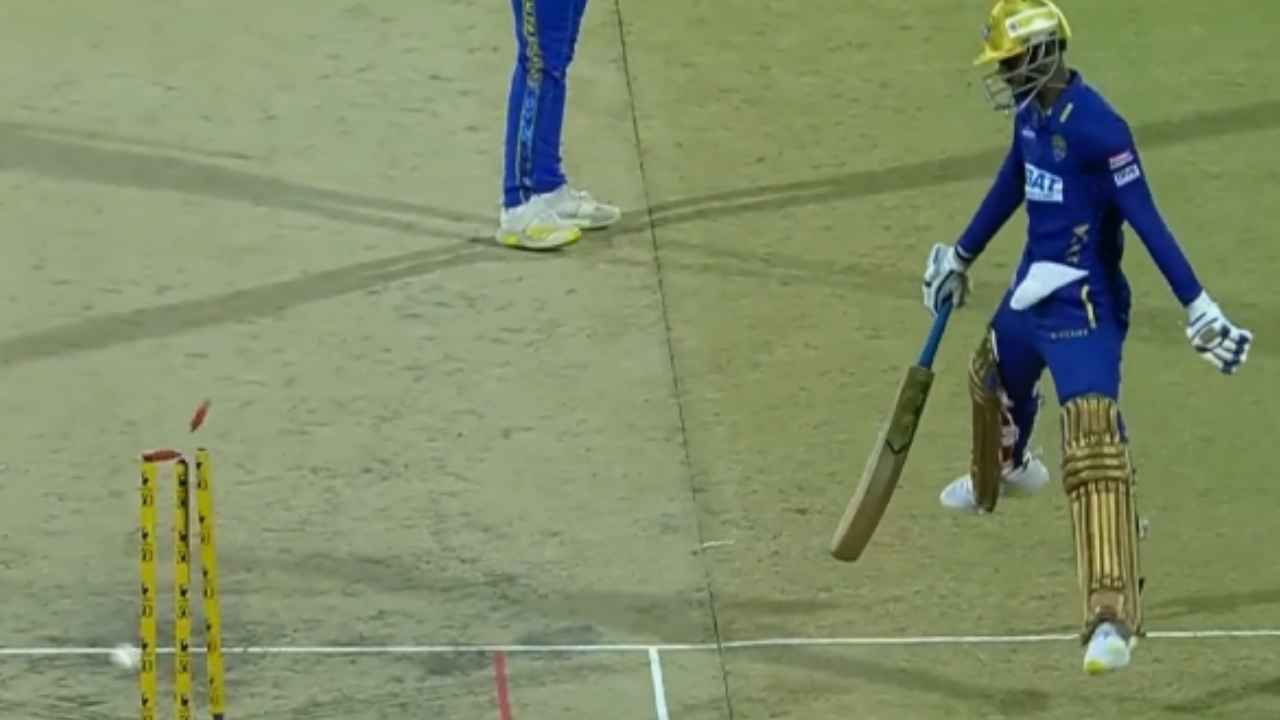 TNPL : మైండ్ ఎక్కడ పెట్టారయ్యా..! రనౌట్ అయినా పట్టించుకోలే.. బ్యాటర్ బచ్గయా TNPL : మైండ్ ఎక్కడ పెట్టారయ్యా..! రనౌట్ అయినా పట్టించుకోలే.. బ్యాటర్ బచ్గయా