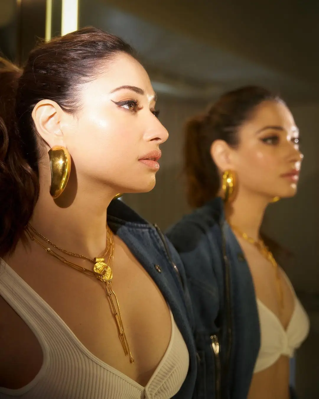Tamannaah shining in front of the mirror