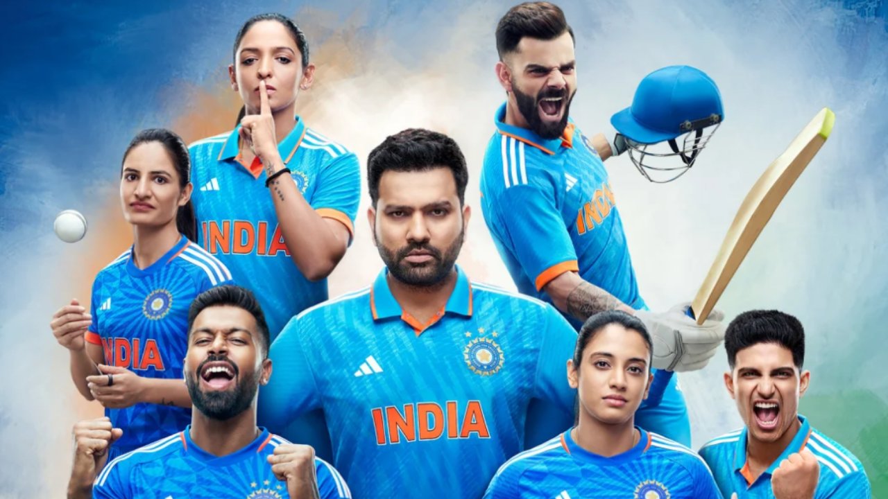 Team India New Jersey: కొత్త జెర్సీలో టీమిండియా స్టార్ ప్లేయర్లు.. వీడియో అదుర్స్.. జెర్సీ ధర ఎంతంటే? Team India New Jersey: కొత్త జెర్సీలో టీమిండియా స్టార్ ప్లేయర్లు.. వీడియో అదుర్స్.. జెర్సీ ధర ఎంతంటే?