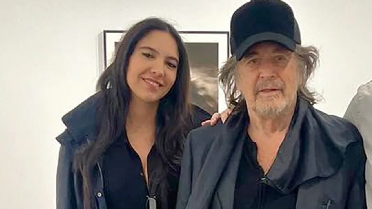 Al Pacino : 83 ఏళ్ల వయసులో తండ్రి కావడం ఏంటి.. ప్రియురాలి పై డౌట్.. DNA టెస్ట్కి వెళ్లగా? Al Pacino : 83 ఏళ్ల వయసులో తండ్రి కావడం ఏంటి.. ప్రియురాలి పై డౌట్.. DNA టెస్ట్కి వెళ్లగా?