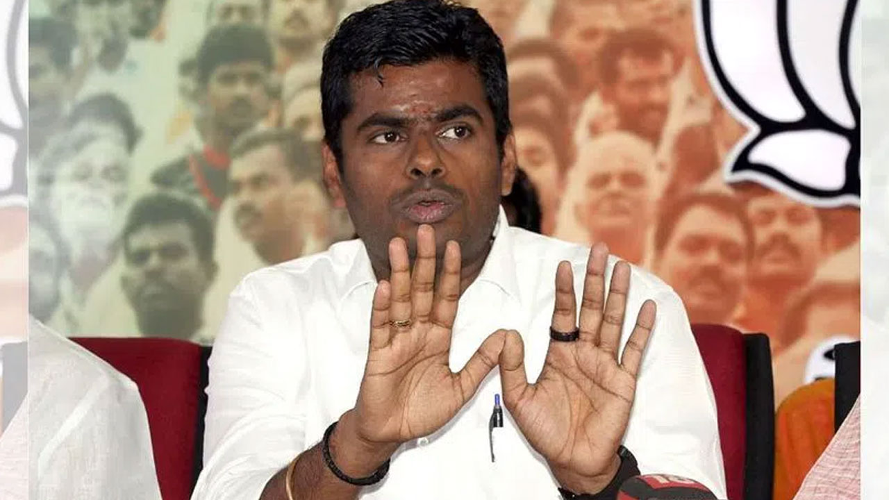 Tamilnadu Politics: ‘మేడం జయలలిత అంటే చాలా గౌరవం’.. అన్నాడీఎంకే దెబ్బతో స్వరం మార్చిన బీజేపీ చీఫ్ Tamilnadu Politics: ‘మేడం జయలలిత అంటే చాలా గౌరవం’.. అన్నాడీఎంకే దెబ్బతో స్వరం మార్చిన బీజేపీ చీఫ్