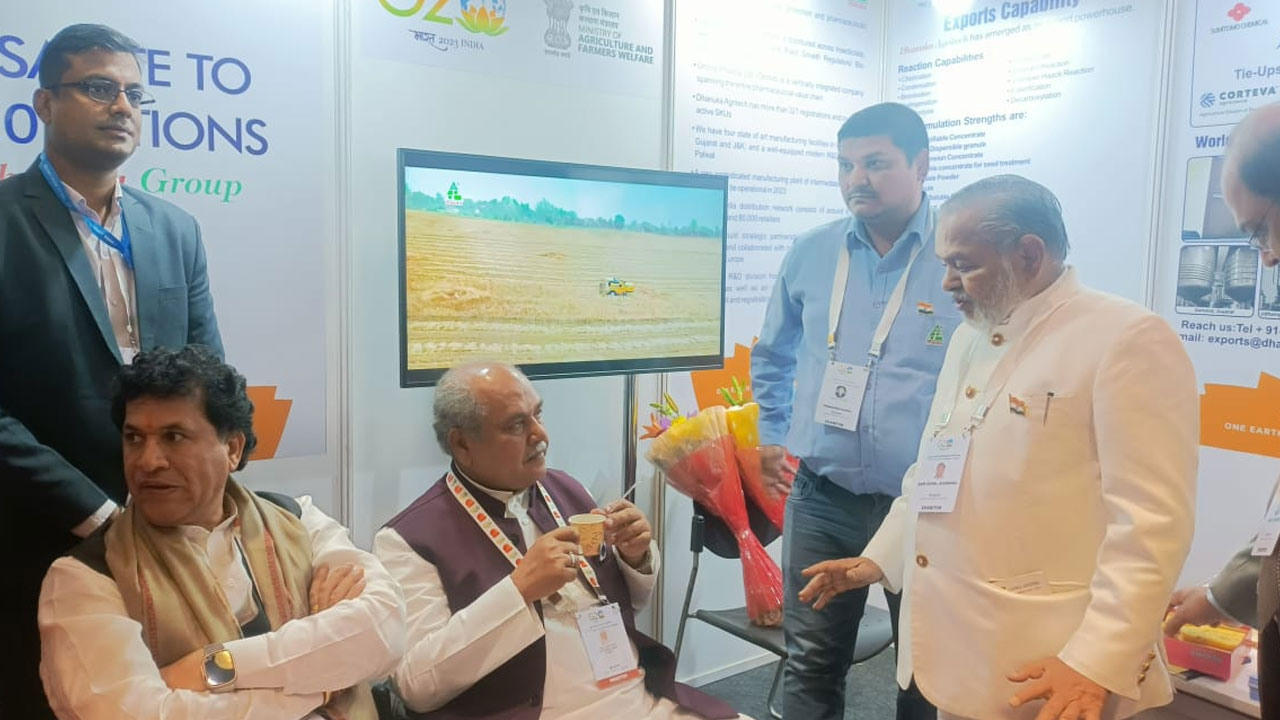 G20 Agriculture Ministers Meet: హైదరాబాద్లో కేంద్ర వ్యవసాయ మంత్రి… వ్యవసాయ సహకారంపై ధనుకాకు ప్రశంసలు G20 Agriculture Ministers Meet: హైదరాబాద్లో కేంద్ర వ్యవసాయ మంత్రి… వ్యవసాయ సహకారంపై ధనుకాకు ప్రశంసలు