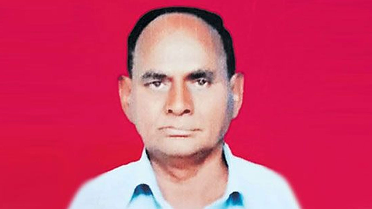 Waranagal: వీడిన రిటైర్డ్ ఎంపీడీఓ రామకృష్ణయ్య కిడ్నాప్ & మర్డర్ మిస్టరీ Waranagal: వీడిన రిటైర్డ్ ఎంపీడీఓ రామకృష్ణయ్య కిడ్నాప్ & మర్డర్ మిస్టరీ