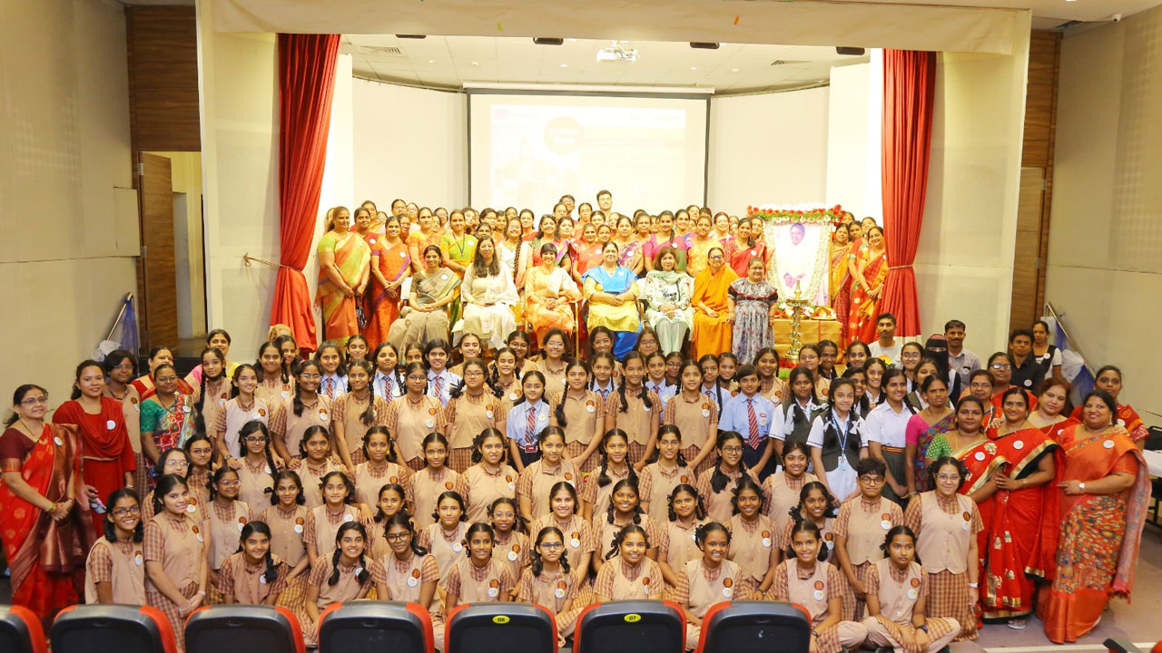 UNESCO: పీరియడ్స్పై విస్తృత ప్రచారం చేసేందుకు యునెస్కో-విస్పర్ కీలక కార్యక్రమం UNESCO: పీరియడ్స్పై విస్తృత ప్రచారం చేసేందుకు యునెస్కో-విస్పర్ కీలక కార్యక్రమం