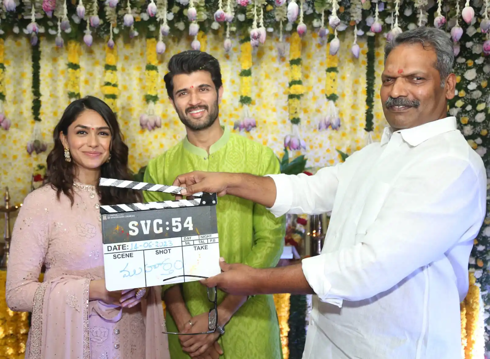 Vijay Devarakonda Mrunal Thakur VD13 Movie opening Pooja Ceremony