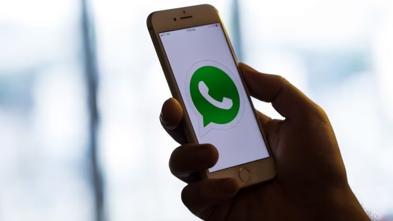 WhatsApp Rolls Out 'Silence Unknown Callers' Feature on iOS and Android