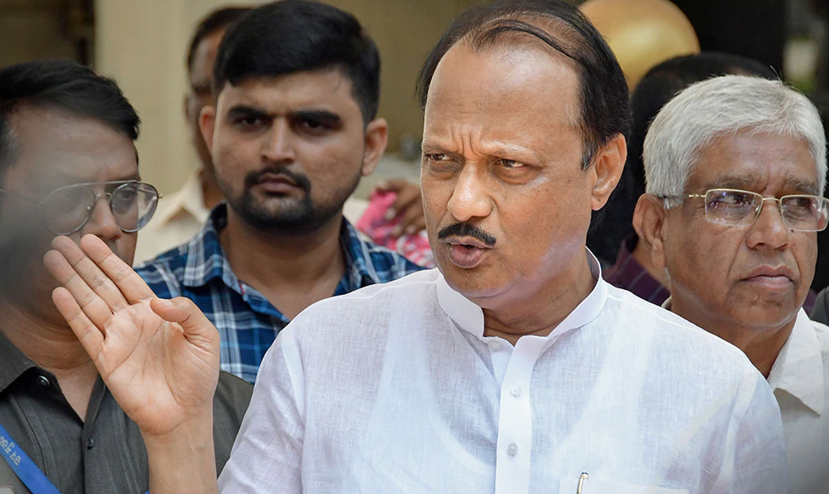Maharashtra Politics: ప్రతిపక్ష నేత పదవి ఒద్దట, పార్టీ పదవి కావాలట.. అజిత్ పవార్ వ్యాఖ్యల వెనుక మతలబు ఏంటి? Maharashtra Politics: ప్రతిపక్ష నేత పదవి ఒద్దట, పార్టీ పదవి కావాలట.. అజిత్ పవార్ వ్యాఖ్యల వెనుక మతలబు ఏంటి?