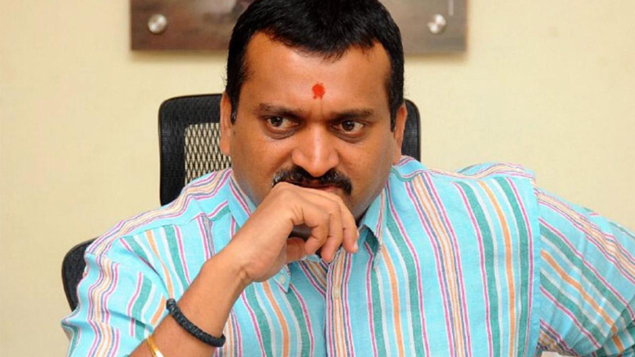Bandla Ganesh : మళ్ళీ కాంగ్రెస్లోకే బండ్ల గణేష్.. భట్టి విక్రమార్క పాదయాత్రలో బండ్లన్న.. Bandla Ganesh : మళ్ళీ కాంగ్రెస్లోకే బండ్ల గణేష్.. భట్టి విక్రమార్క పాదయాత్రలో బండ్లన్న..