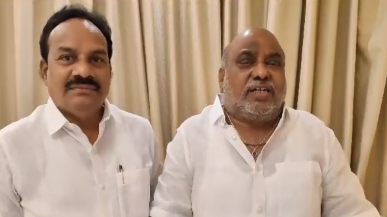 BRS: బీఆర్ఎస్ నేతలకు తృటిలో తప్పిన ప్రమాదం.. వీడియో రూపంలో మాట్లాడిన ఎమ్మెల్యే జోగురామన్న BRS: బీఆర్ఎస్ నేతలకు తృటిలో తప్పిన ప్రమాదం.. వీడియో రూపంలో మాట్లాడిన ఎమ్మెల్యే జోగురామన్న