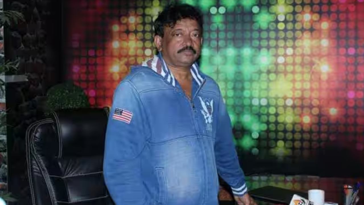 RGV : నన్ను పార్టీలోకి రమ్మన్నారు, పోటీ చేయమన్నారు.. కానీ.. పొలిటికల్ ఎంట్రీపై ఆర్జీవీ వ్యాఖ్యలు.. RGV : నన్ను పార్టీలోకి రమ్మన్నారు, పోటీ చేయమన్నారు.. కానీ.. పొలిటికల్ ఎంట్రీపై ఆర్జీవీ వ్యాఖ్యలు..