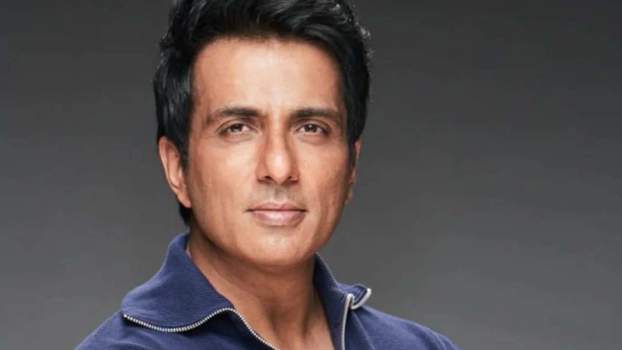 Sonu Sood : వారికి ఇచ్చే నష్టపరిహారం అయిపోయిన తర్వాత? ఒడిశా ప్రమాదంపై సోనూసూద్ సంచలన ట్వీట్.. Sonu Sood : వారికి ఇచ్చే నష్టపరిహారం అయిపోయిన తర్వాత? ఒడిశా ప్రమాదంపై సోనూసూద్ సంచలన ట్వీట్..