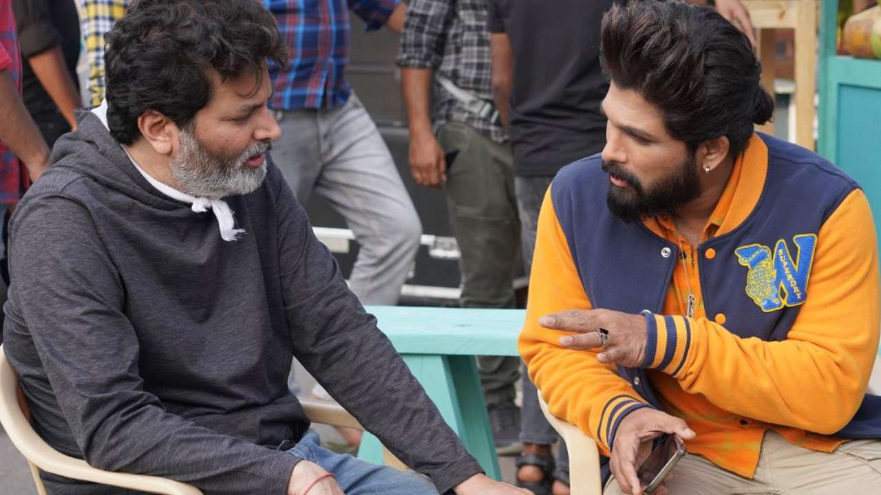 Allu Arjun : మరోసారి త్రివిక్రమ్ – అల్లు అర్జున్ కాంబో.. ఈ సారి ఆహా కోసం.. ఏం ప్లాన్ చేశారో? Allu Arjun : మరోసారి త్రివిక్రమ్ – అల్లు అర్జున్ కాంబో.. ఈ సారి ఆహా కోసం.. ఏం ప్లాన్ చేశారో?