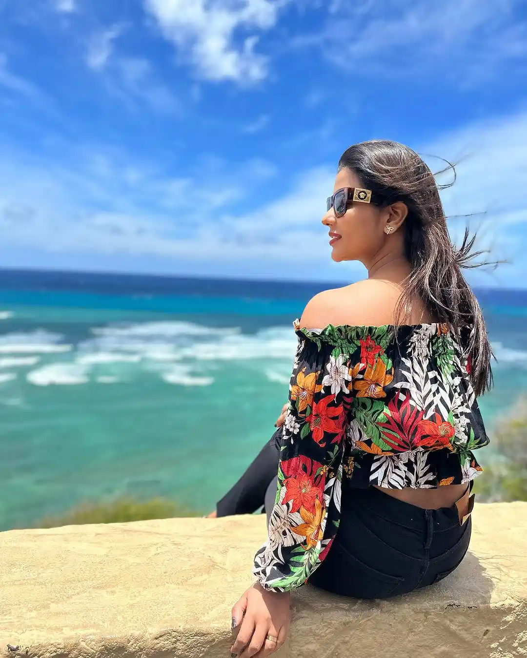 Aishwarya Rajesh enjoying her holiday vacation Photos