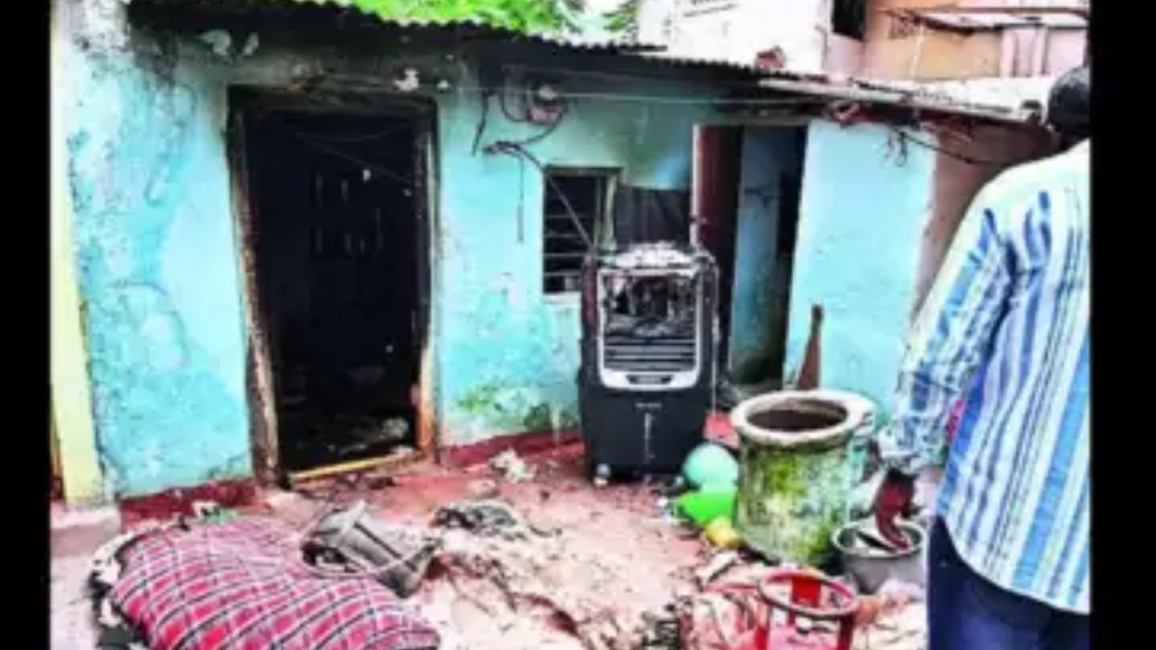 Domalguda Cylinder Blast: దోమలగూడ సిలిండర్ పేలుడు ఘటనలో.. మరొకరు మృతి.. Domalguda Cylinder Blast: దోమలగూడ సిలిండర్ పేలుడు ఘటనలో.. మరొకరు మృతి..
