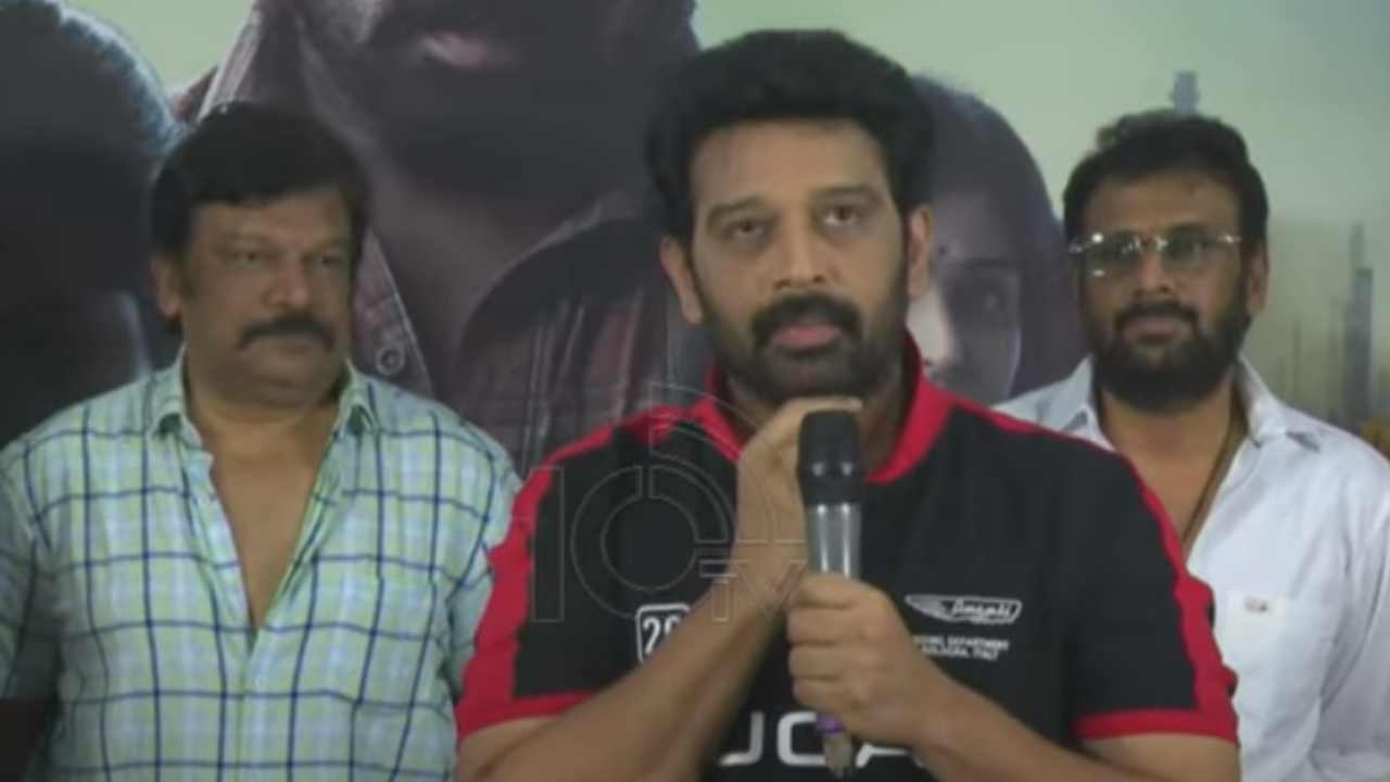 JD Chakravarthy : గులాబీ కథని ప్రొడ్యూస్ చేయమని రాజశేఖర్ గారి దగ్గరికి వెళ్తే.. నన్ను హీరోగా వద్దని.. JD Chakravarthy : గులాబీ కథని ప్రొడ్యూస్ చేయమని రాజశేఖర్ గారి దగ్గరికి వెళ్తే.. నన్ను హీరోగా వద్దని..