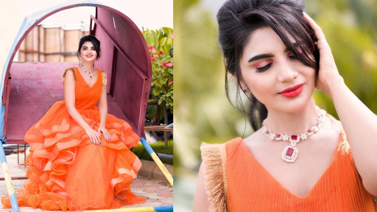 Jabardasth Varsha : ముద్దబంతి పువ్వు పరువాల వర్ష..