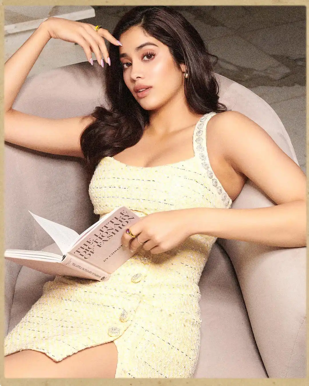 Janhvi Kapoor Special Looks in Bawaal Movie Promotions