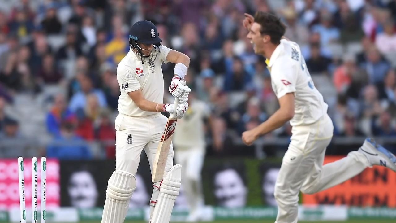 Ashes 2023 : టెస్టుల్లో 10వ సారి జో రూట్ ను ఔట్ చేసిన కమిన్స్.. ఆసీస్కు స్వల్ప ఆధిక్యం Ashes 2023 : టెస్టుల్లో 10వ సారి జో రూట్ ను ఔట్ చేసిన కమిన్స్.. ఆసీస్కు స్వల్ప ఆధిక్యం