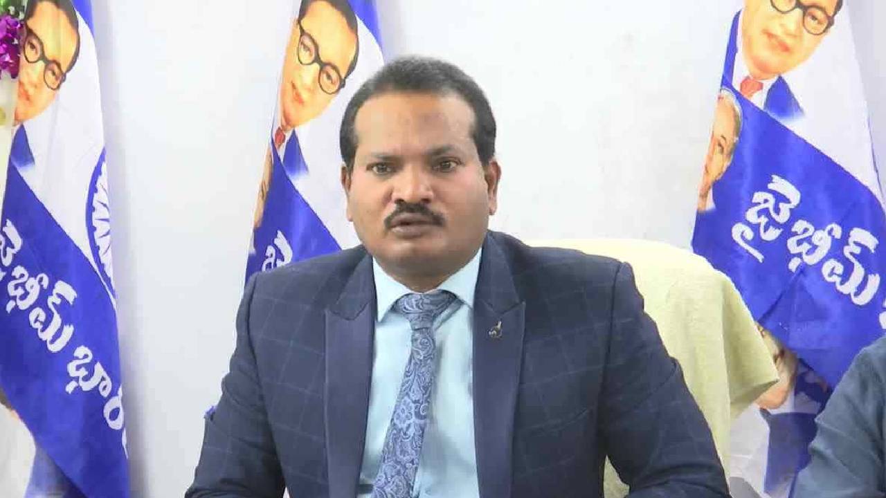 Jada Sravan Kumar: జగన్ వదిలిన బాణం షర్మిల పాదయాత్ర చేయలేదా? మేమూ చేసి తీరతామంతే.. Jada Sravan Kumar: జగన్ వదిలిన బాణం షర్మిల పాదయాత్ర చేయలేదా? మేమూ చేసి తీరతామంతే..